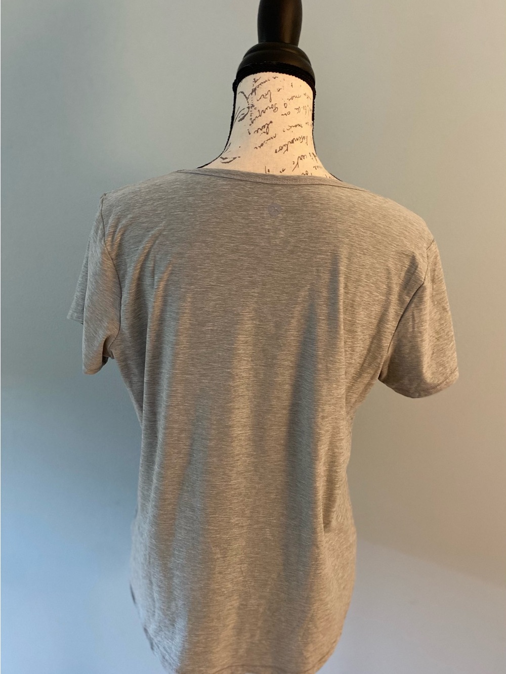 Light Gray Short Sleeve Women's Tee - Classic Crew Size Medium - Picture 2 of 5